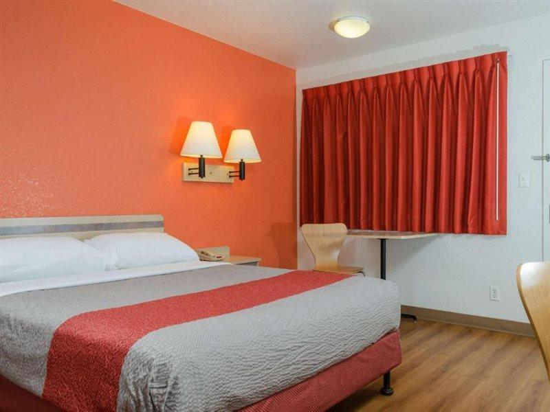 Park Inn By Radisson, Turlock Exteriör bild