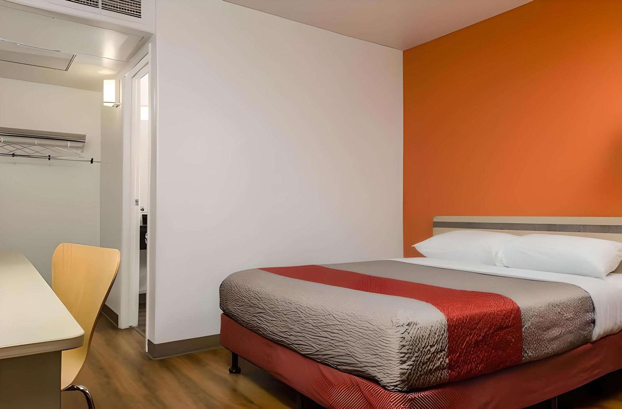 Park Inn By Radisson, Turlock Exteriör bild