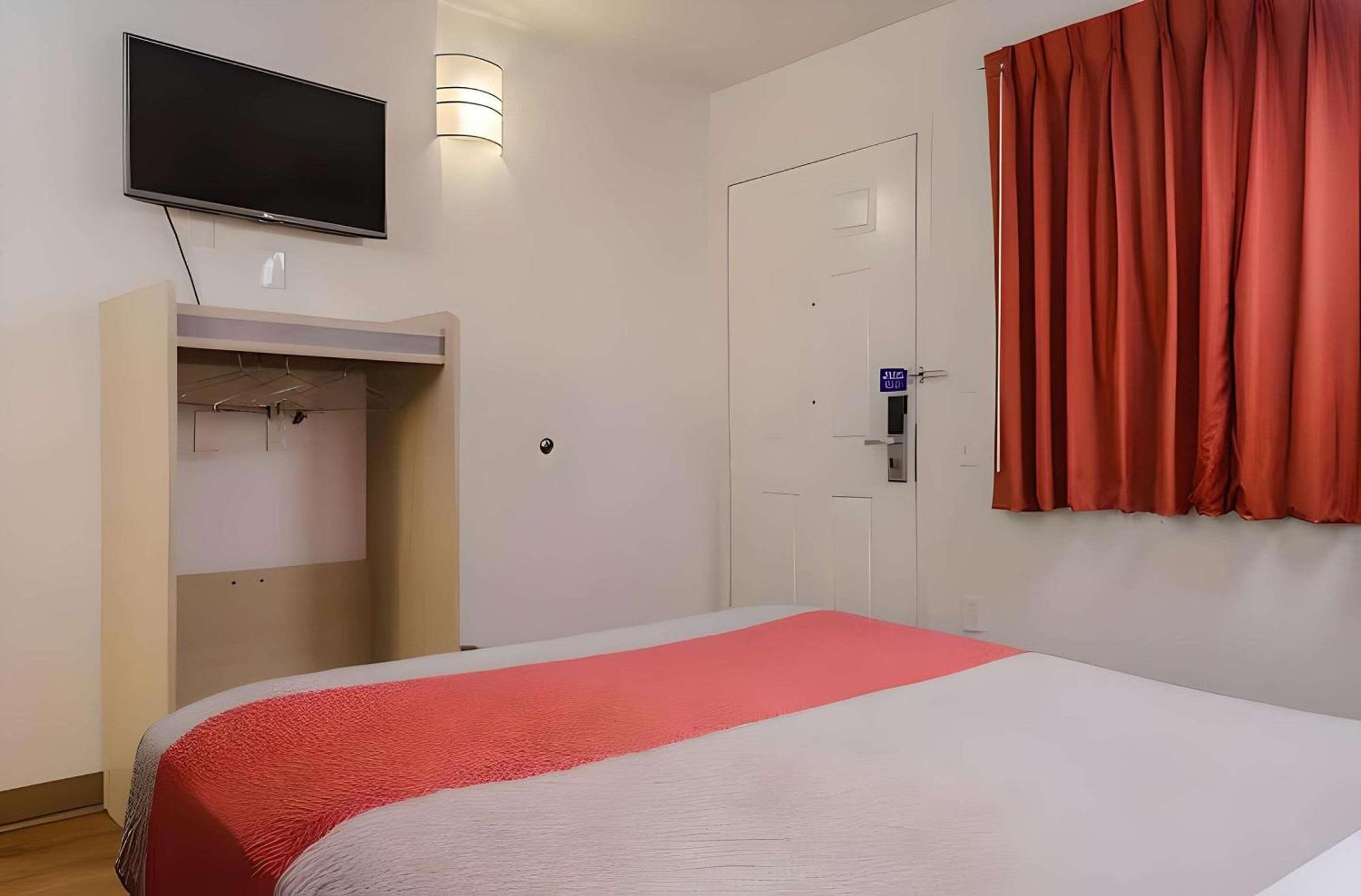 Park Inn By Radisson, Turlock Exteriör bild