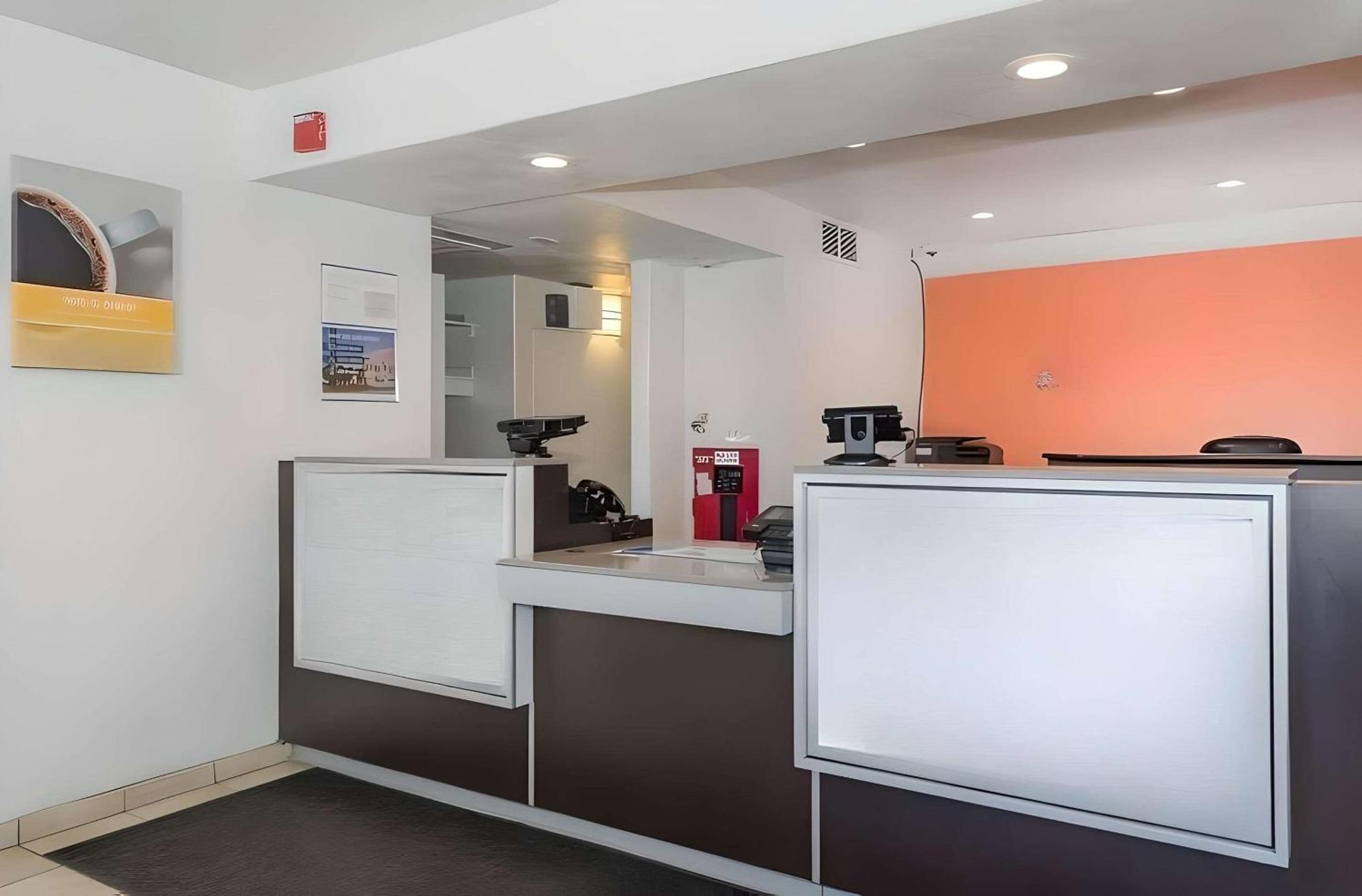 Park Inn By Radisson, Turlock Exteriör bild